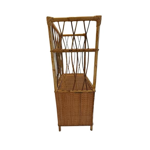 Mid 20th Century Vintage 30” Tall Bamboo Rattan Shelves Bookcase Cabinet Etagere - Picture 6 of 16